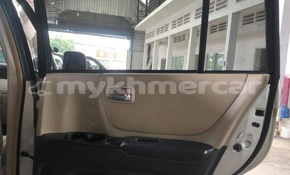 ទិញ បានប្រើ Toyota Highlander Beige ឡាន} ក្នុង Phnom Penh ក្នុង Phnom Penh ទិញ បានប្រើ Toyota Highlander Beige ឡាន} ក្នុង Phnom Penh ក្នុង Phnom Penh