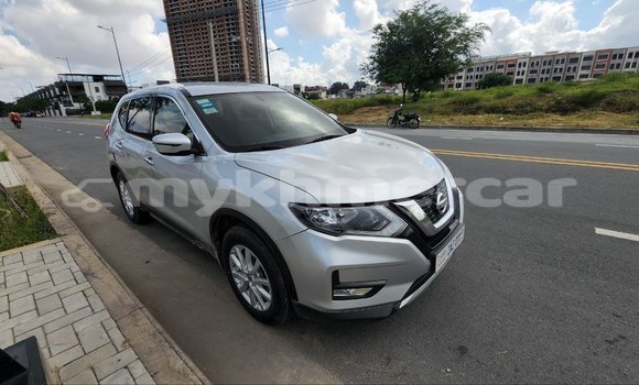 Acheter Occasion Voiture Nissan X–Trail Gris à Phnom Penh, Phnom Penh