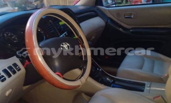 Buy Used Toyota Highlander Blue Car in Phnom Penh in Phnom Penh Buy Used Toyota Highlander Blue Car in Phnom Penh in Phnom Penh
