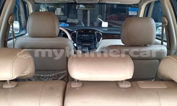 Buy Used Toyota Highlander Blue Car in Phnom Penh in Phnom Penh Buy Used Toyota Highlander Blue Car in Phnom Penh in Phnom Penh