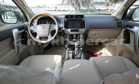 Buy Used Toyota Prado White Car in Roluos in Siem Reap Province Buy Used Toyota Prado White Car in Roluos in Siem Reap Province