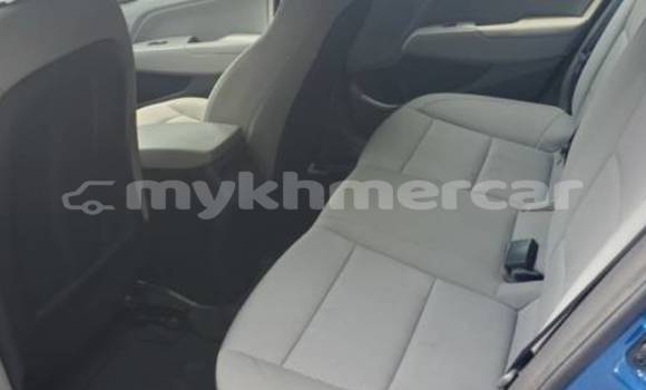 Buy Used Hyundai Elantra Blue Car in Siem Reap in Siem Reap Province Buy Used Hyundai Elantra Blue Car in Siem Reap in Siem Reap Province