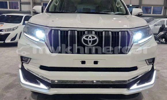 Buy Used Toyota Land Cruiser Prado White Car in Phnom Penh in Phnom Penh Buy Used Toyota Land Cruiser Prado White Car in Phnom Penh in Phnom Penh