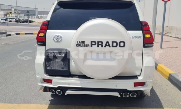 Buy Used Toyota Land Cruiser Prado White Car in Phnom Penh in Phnom Penh Buy Used Toyota Land Cruiser Prado White Car in Phnom Penh in Phnom Penh