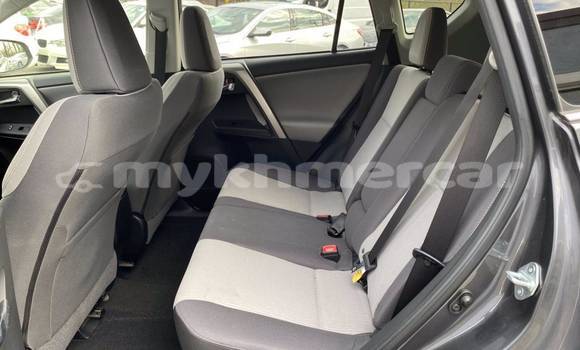 Buy Used Toyota RAV4 White Car in Ta Khmau in Kandal Province Buy Used Toyota RAV4 White Car in Ta Khmau in Kandal Province