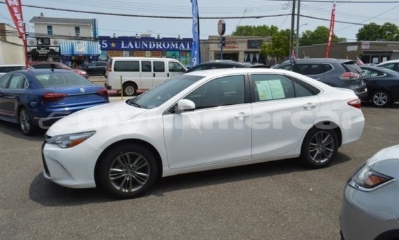 Buy Used Toyota Camry White Car in Khŭm Sráng in Kampong Speu Province Buy Used Toyota Camry White Car in Khŭm Sráng in Kampong Speu Province