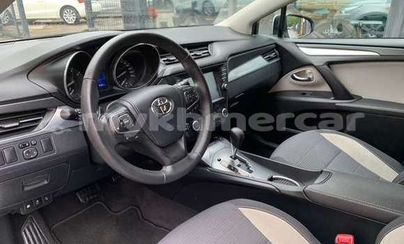 Buy Used Toyota Avensis Silver Car in Chbar Mon in Kampong Speu Province Buy Used Toyota Avensis Silver Car in Chbar Mon in Kampong Speu Province