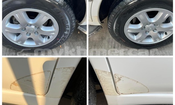 Buy Used Toyota Highlander White Car in Amleang in Kampong Speu Province Buy Used Toyota Highlander White Car in Amleang in Kampong Speu Province