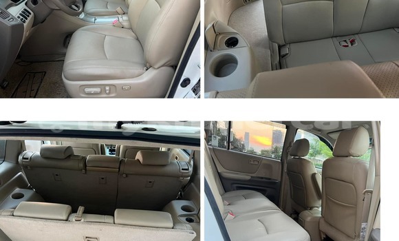 Buy Used Toyota Highlander White Car in Amleang in Kampong Speu Province Buy Used Toyota Highlander White Car in Amleang in Kampong Speu Province