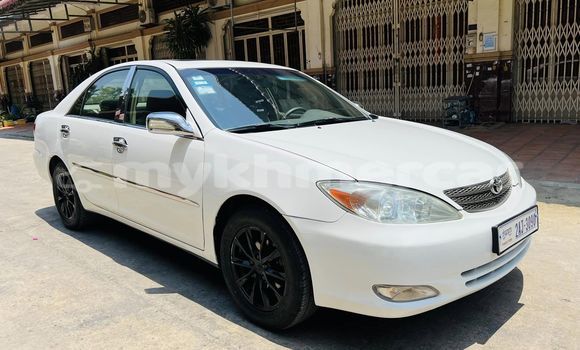 Buy Used Toyota Camry White Car in Amleang in Kampong Speu Province Buy Used Toyota Camry White Car in Amleang in Kampong Speu Province
