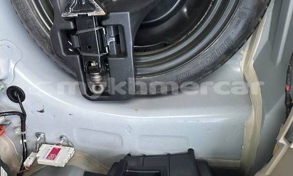 Buy Used Toyota Prius White Car in Amleang in Kampong Speu Province Buy Used Toyota Prius White Car in Amleang in Kampong Speu Province