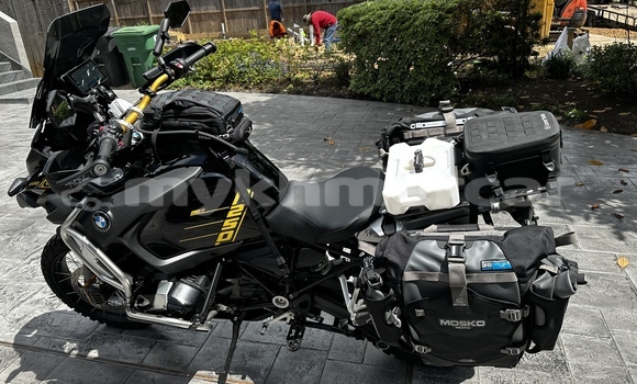 Buy Used BMW R1200GS Adventure Black Bike in Banteay Meanchey in Banteay Meanchey Province Buy Used BMW R1200GS Adventure Black Bike in Banteay Meanchey in Banteay Meanchey Province