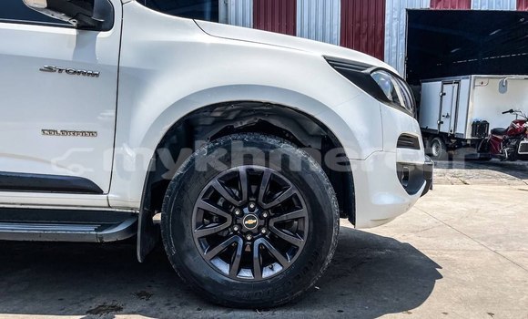 Acheter Occasion Voiture Chevrolet Colorado Blanc à Phnom Penh, Phnom Penh Acheter Occasion Voiture Chevrolet Colorado Blanc à Phnom Penh, Phnom Penh