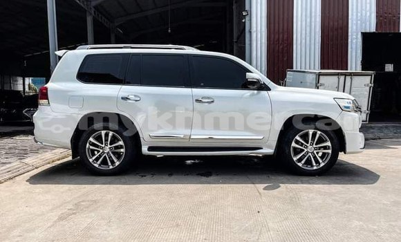 Acheter Occasion Voiture Toyota Land Cruiser Blanc à Phnom Penh, Phnom Penh Acheter Occasion Voiture Toyota Land Cruiser Blanc à Phnom Penh, Phnom Penh