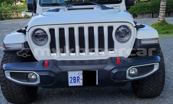 Buy Used Jeep Wrangler White Car in Phnom Penh in Phnom Penh
