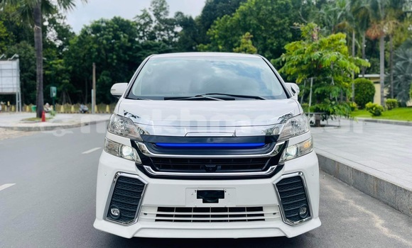 Acheter Occasion Voiture Toyota Vellfire Blanc à Phnom Penh, Phnom Penh Acheter Occasion Voiture Toyota Vellfire Blanc à Phnom Penh, Phnom Penh