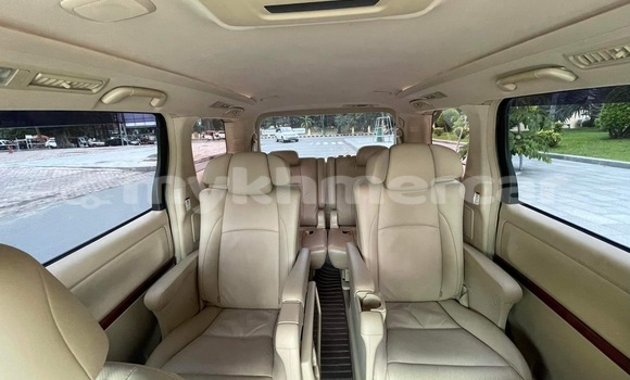 Acheter Occasion Voiture Toyota Vellfire Blanc à Phnom Penh, Phnom Penh Acheter Occasion Voiture Toyota Vellfire Blanc à Phnom Penh, Phnom Penh