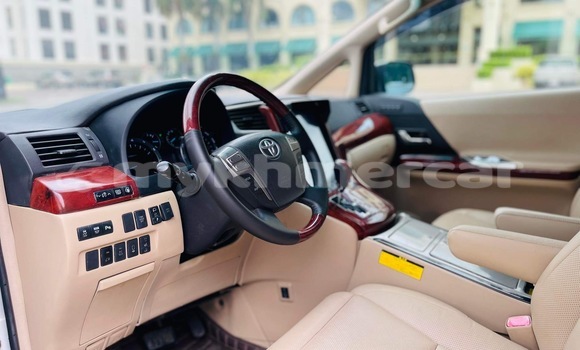 Acheter Occasion Voiture Toyota Vellfire Blanc à Phnom Penh, Phnom Penh Acheter Occasion Voiture Toyota Vellfire Blanc à Phnom Penh, Phnom Penh