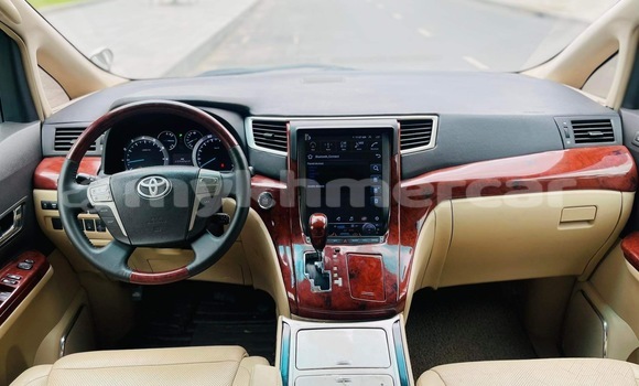 Acheter Occasion Voiture Toyota Vellfire Blanc à Phnom Penh, Phnom Penh Acheter Occasion Voiture Toyota Vellfire Blanc à Phnom Penh, Phnom Penh