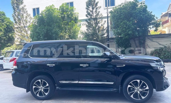 Acheter Occasion Voiture Toyota Land Cruiser Noir à Phnom Penh, Phnom Penh Acheter Occasion Voiture Toyota Land Cruiser Noir à Phnom Penh, Phnom Penh