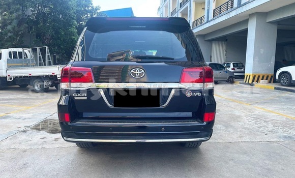 Acheter Occasion Voiture Toyota Land Cruiser Noir à Phnom Penh, Phnom Penh Acheter Occasion Voiture Toyota Land Cruiser Noir à Phnom Penh, Phnom Penh