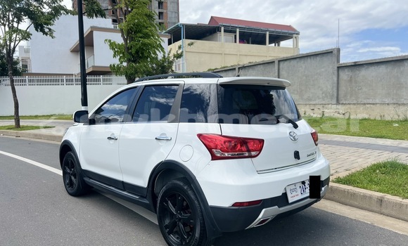Acheter Occasion Voiture Great Wall Hover M4 Blanc à Phnom Penh, Phnom Penh Acheter Occasion Voiture Great Wall Hover M4 Blanc à Phnom Penh, Phnom Penh