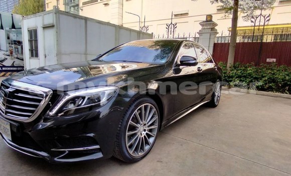 Buy Used Mercedes-Benz 300–Series Black Car in Phnom Penh in Phnom Penh