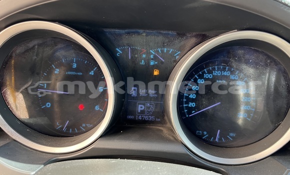 Buy Used Toyota Land Cruiser Silver Car in Phnom Penh in Phnom Penh Buy Used Toyota Land Cruiser Silver Car in Phnom Penh in Phnom Penh