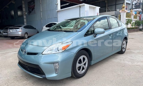 Buy Used Toyota Prius Green Car in Phnom Penh in Phnom Penh Buy Used Toyota Prius Green Car in Phnom Penh in Phnom Penh