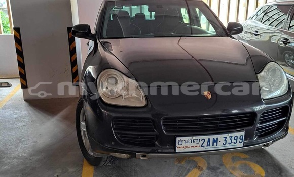 Buy Used Porsche Cayenne Black Car in Phnom Penh in Phnom Penh