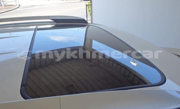 Buy Used Toyota RAV4 White Car in Phnom Penh in Phnom Penh Buy Used Toyota RAV4 White Car in Phnom Penh in Phnom Penh