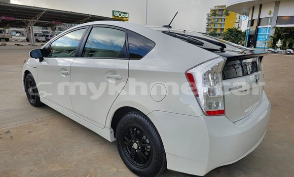 ទិញ បានប្រើ Toyota Prius White ឡាន} ក្នុង Phnom Penh ក្នុង Phnom Penh ទិញ បានប្រើ Toyota Prius White ឡាន} ក្នុង Phnom Penh ក្នុង Phnom Penh