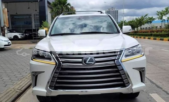 Buy Used Lexus LX 570 White Car in Phnom Penh in Phnom Penh Buy Used Lexus LX 570 White Car in Phnom Penh in Phnom Penh