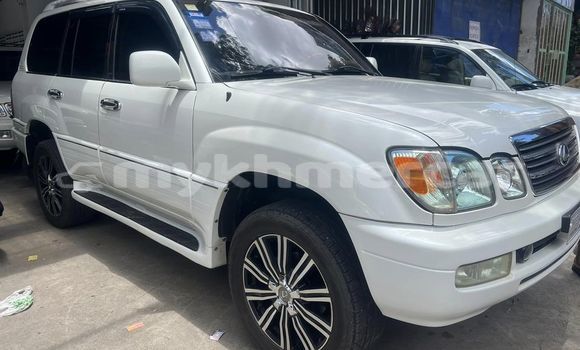 Buy Used Lexus LX 570 White Car in Phnom Penh in Phnom Penh Buy Used Lexus LX 570 White Car in Phnom Penh in Phnom Penh