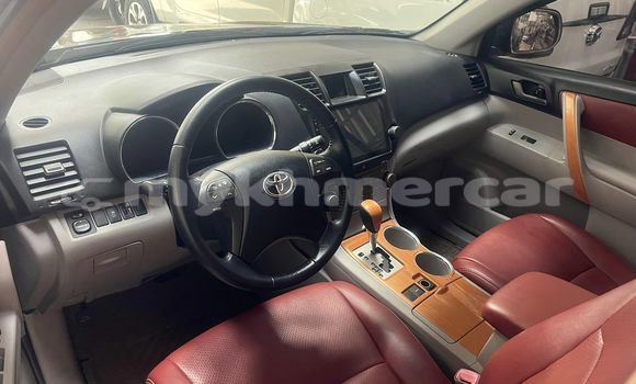 Buy Used Toyota Highlander Black Car in Phnom Penh in Phnom Penh Buy Used Toyota Highlander Black Car in Phnom Penh in Phnom Penh