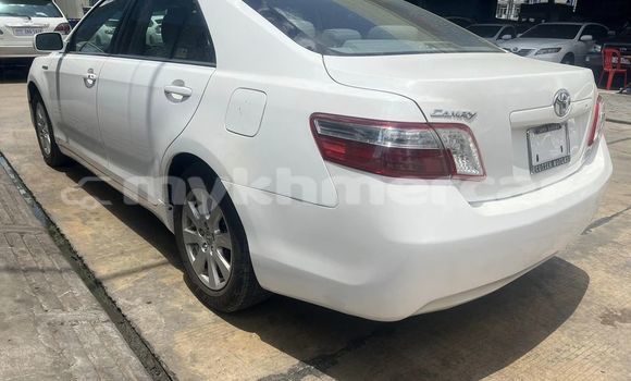 Buy Used Toyota Camry White Car in Phnom Penh in Phnom Penh Buy Used Toyota Camry White Car in Phnom Penh in Phnom Penh