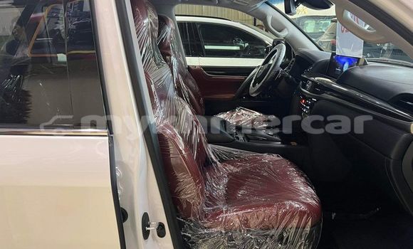 Buy Used Lexus LX 570 White Car in Phnom Penh in Phnom Penh Buy Used Lexus LX 570 White Car in Phnom Penh in Phnom Penh