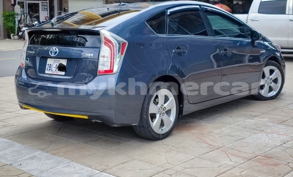 Buy Used Toyota Prius Silver Car in Phnom Penh in Phnom Penh Buy Used Toyota Prius Silver Car in Phnom Penh in Phnom Penh