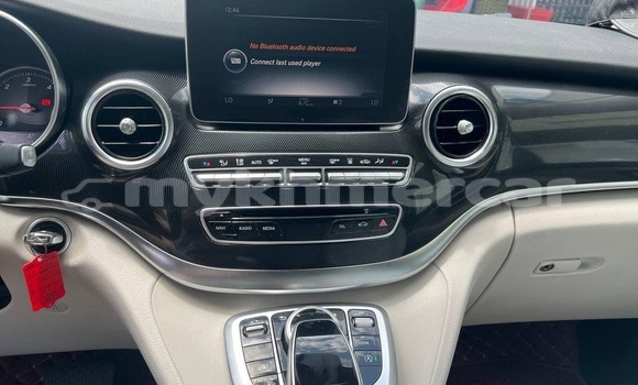 Buy Used Mercedes-Benz 250 White Car in Phnom Penh in Phnom Penh Buy Used Mercedes-Benz 250 White Car in Phnom Penh in Phnom Penh