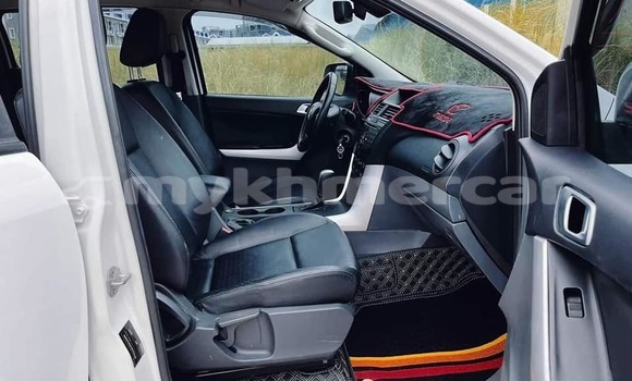 Acheter Occasion Voiture Mazda BT-50 Blanc à Phnom Penh, Phnom Penh Acheter Occasion Voiture Mazda BT-50 Blanc à Phnom Penh, Phnom Penh