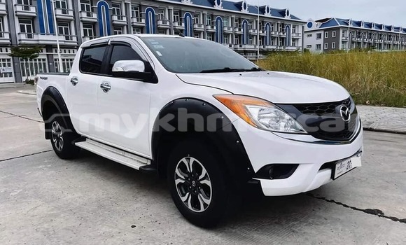 Acheter Occasion Voiture Mazda BT-50 Blanc à Phnom Penh, Phnom Penh Acheter Occasion Voiture Mazda BT-50 Blanc à Phnom Penh, Phnom Penh