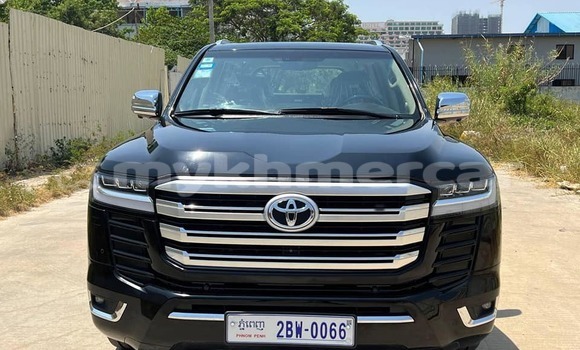 Buy Used Toyota Land Cruiser Black Car in Phnom Penh in Phnom Penh Buy Used Toyota Land Cruiser Black Car in Phnom Penh in Phnom Penh