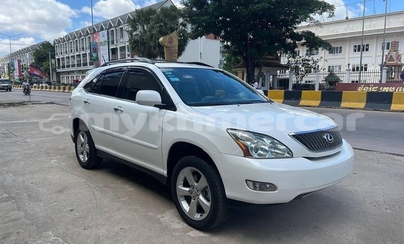 Buy Used Lexus RX 330 White Car in Phnom Penh in Phnom Penh Buy Used Lexus RX 330 White Car in Phnom Penh in Phnom Penh