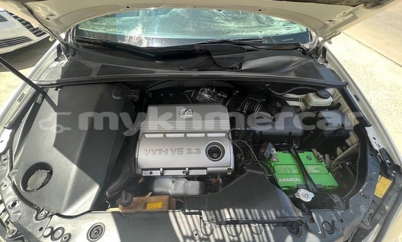 Buy Used Lexus RX 330 White Car in Phnom Penh in Phnom Penh Buy Used Lexus RX 330 White Car in Phnom Penh in Phnom Penh