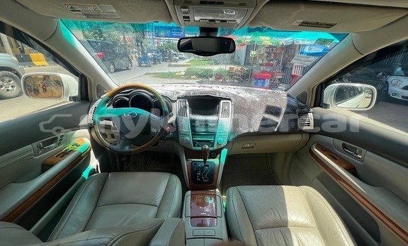 Buy Used Lexus RX 330 White Car in Phnom Penh in Phnom Penh Buy Used Lexus RX 330 White Car in Phnom Penh in Phnom Penh