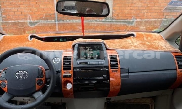 Buy Used Toyota Prius White Car in Phnom Penh in Phnom Penh Buy Used Toyota Prius White Car in Phnom Penh in Phnom Penh