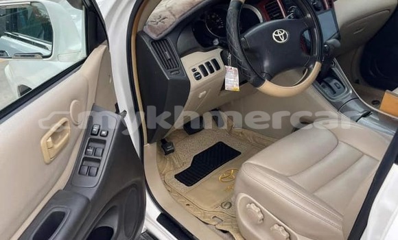 Buy Used Toyota Highlander White Car in Phnom Penh in Phnom Penh Buy Used Toyota Highlander White Car in Phnom Penh in Phnom Penh