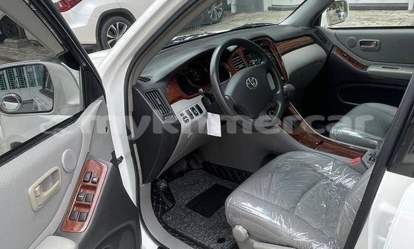 Buy Used Toyota Highlander White Car in Phnom Penh in Phnom Penh Buy Used Toyota Highlander White Car in Phnom Penh in Phnom Penh