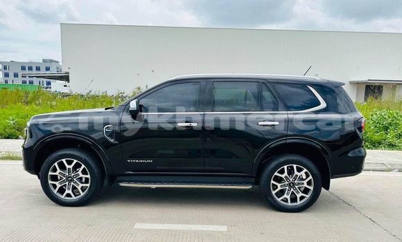 Buy Used Ford Everest Black Car in Phnom Penh in Phnom Penh Buy Used Ford Everest Black Car in Phnom Penh in Phnom Penh