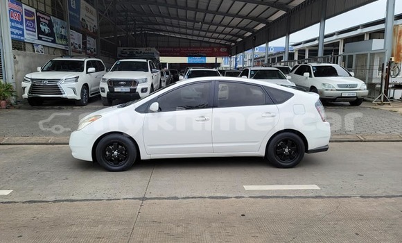Acheter Occasion Voiture Toyota Prius Blanc à Phnom Penh, Phnom Penh Acheter Occasion Voiture Toyota Prius Blanc à Phnom Penh, Phnom Penh